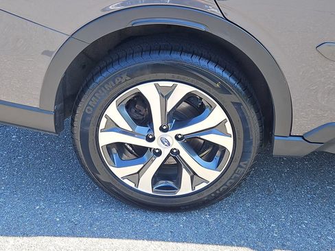 Used 2022 Subaru Outback Limited XT AWD/4WD image 9