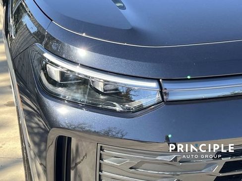 Used 2026 Volkswagen Tiguan S FWD image 9