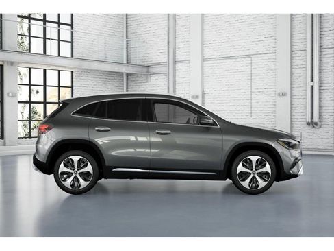 Certified 2026 Mercedes-Benz GLA 250 4MATIC image 16