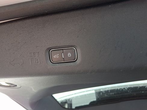 Used 2025 Ford Expedition Platinum AWD/4WD image 31