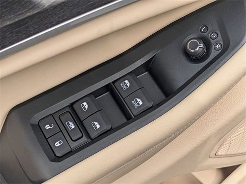 New 2025 Jeep Grand Cherokee Limited image 21