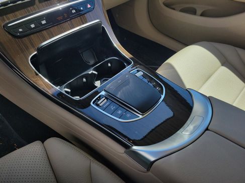 Certified 2022 Mercedes-Benz GLC 300 GLC 300 image 24