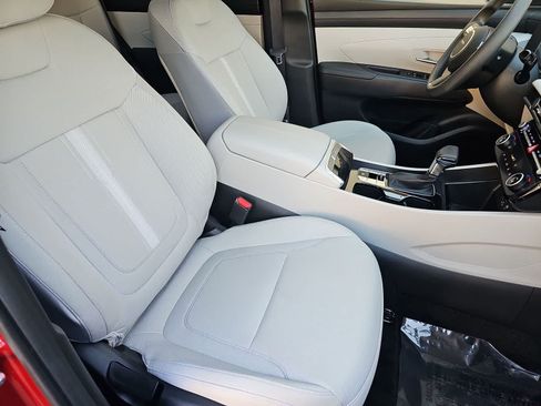 Used 2025 Hyundai Tucson SEL FWD image 18