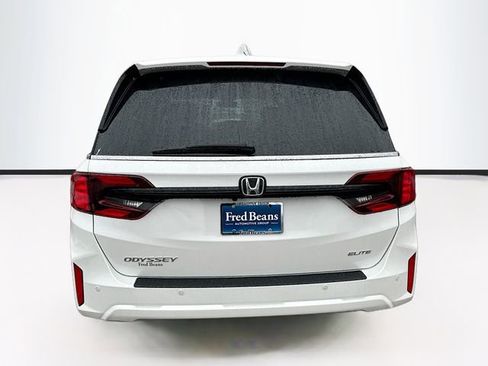 Certified 2026 Honda Odyssey Elite image 6