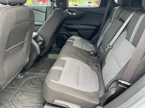 Certified 2024 Chevrolet Blazer LT w/ Convenience Package FWD image 21