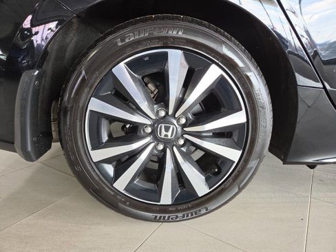 Used 2022 Honda Civic EX-L image 10