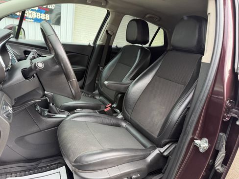 Used 2017 Buick Encore Preferred AWD/4WD image 7
