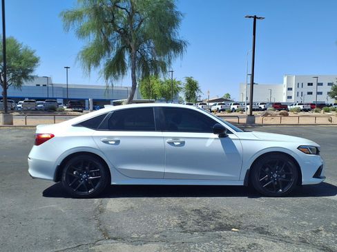 Used 2023 Honda Civic Sport image 7