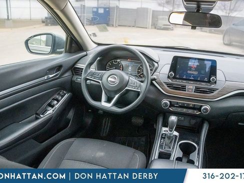 Used 2023 Nissan Altima 2.5 SV image 13