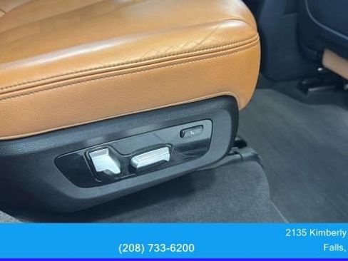 Used 2022 BMW X7 xDrive40i w/ Premium Package AWD/4WD image 46
