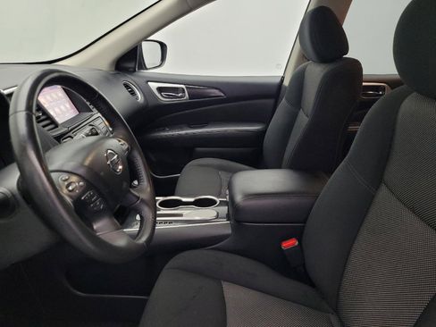 Used 2020 Nissan Pathfinder SV FWD image 17