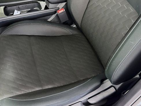 Used 2024 Nissan Kicks SV FWD image 19