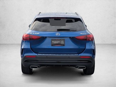 New 2025 Mercedes-Benz GLA 250 4MATIC image 8