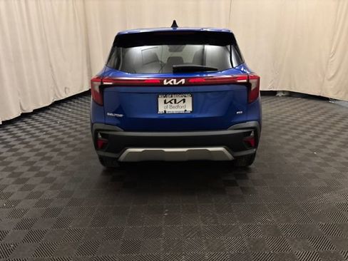 Certified 2024 Kia Seltos LX image 6