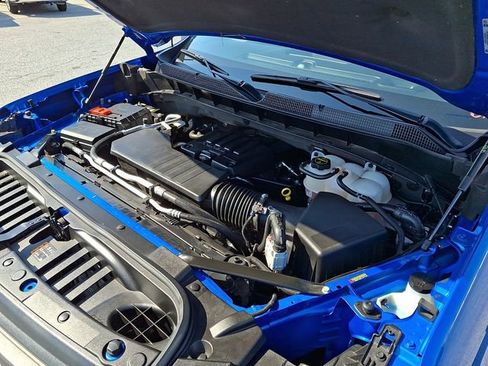 Certified 2025 Chevrolet Silverado 1500 Custom AWD/4WD image 27