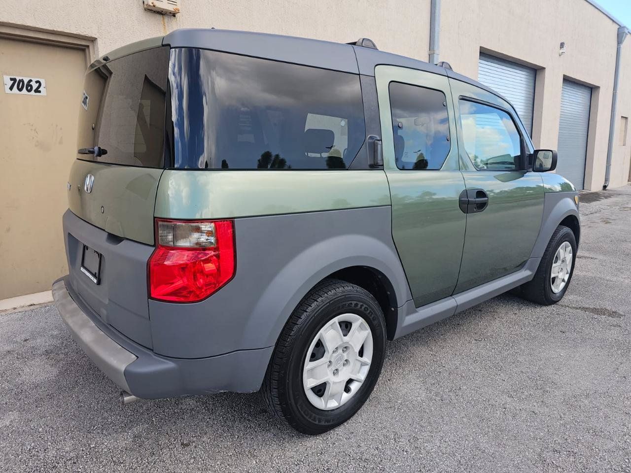 Used 2005 Honda Element LX image 16