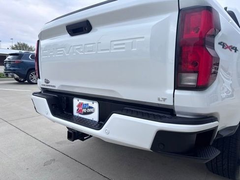 Used 2023 Chevrolet Colorado LT w/ LT Convenience Package III AWD/4WD image 13