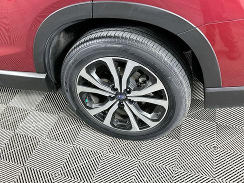 Used 2023 Subaru Forester Limited image 40