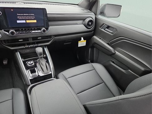 New 2026 Chevrolet Colorado Trail Boss AWD/4WD image 12