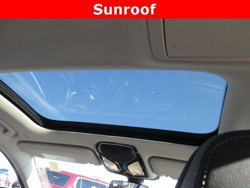 Used 2022 BMW 740i xDrive w/ Premium Package image 13