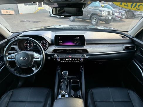 Used 2021 Kia Telluride EX w/ EX Premium Package image 28