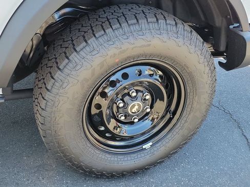 New 2026 Ford Bronco Big Bend w/ Black Diamond Package AWD/4WD image 7
