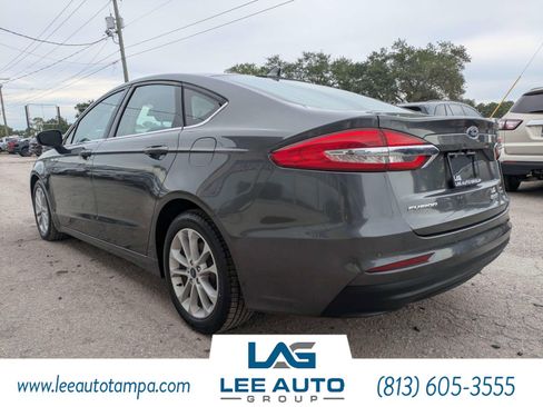 Used 2020 Ford Fusion SE FWD image 5