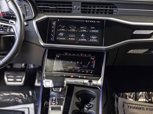 Used 2023 Audi RS 7 Sportback w/ Carbon Optic Package image 38