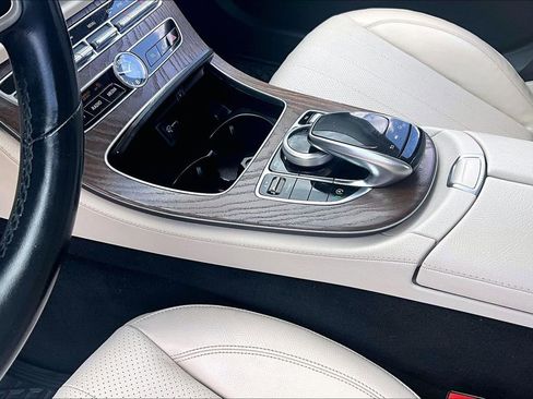 Used 2020 Mercedes-Benz E 350 Sedan image 19
