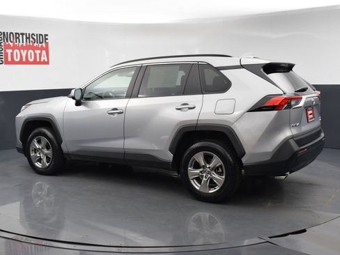 Used 2024 Toyota RAV4 XLE AWD/4WD image 2