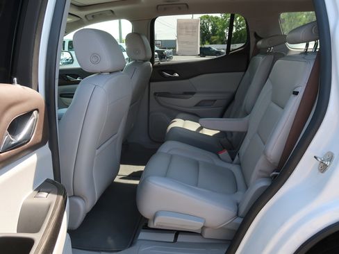 Used 2018 GMC Acadia SLT AWD/4WD image 35