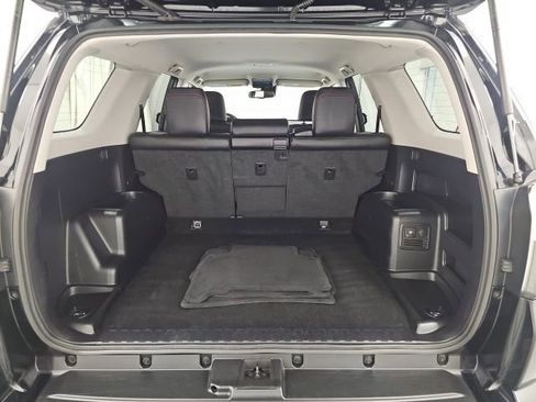 Certified 2024 Toyota 4Runner TRD Off-Road Premium image 32