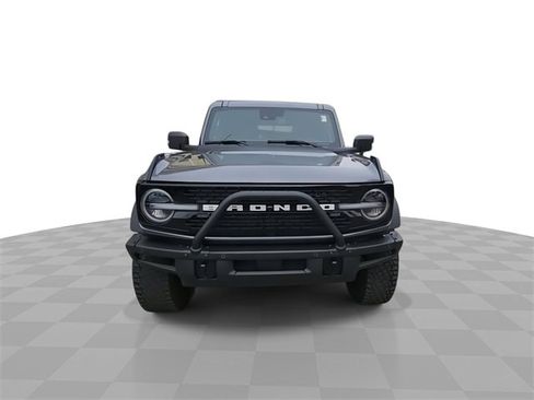 Used 2022 Ford Bronco Wildtrak image 3