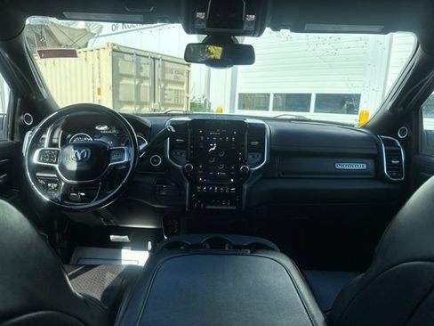 Used 2020 RAM 3500 Laramie AWD/4WD image 18
