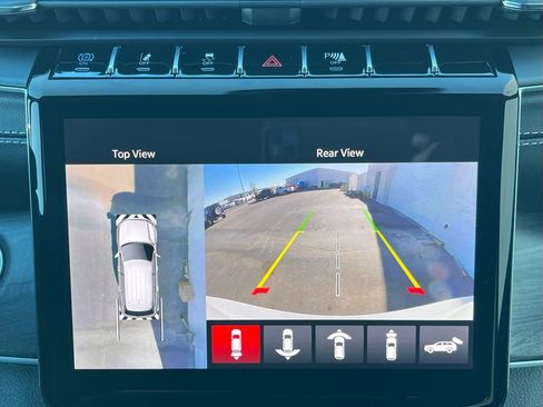 New 2025 Jeep Grand Cherokee Limited 4xe image 17