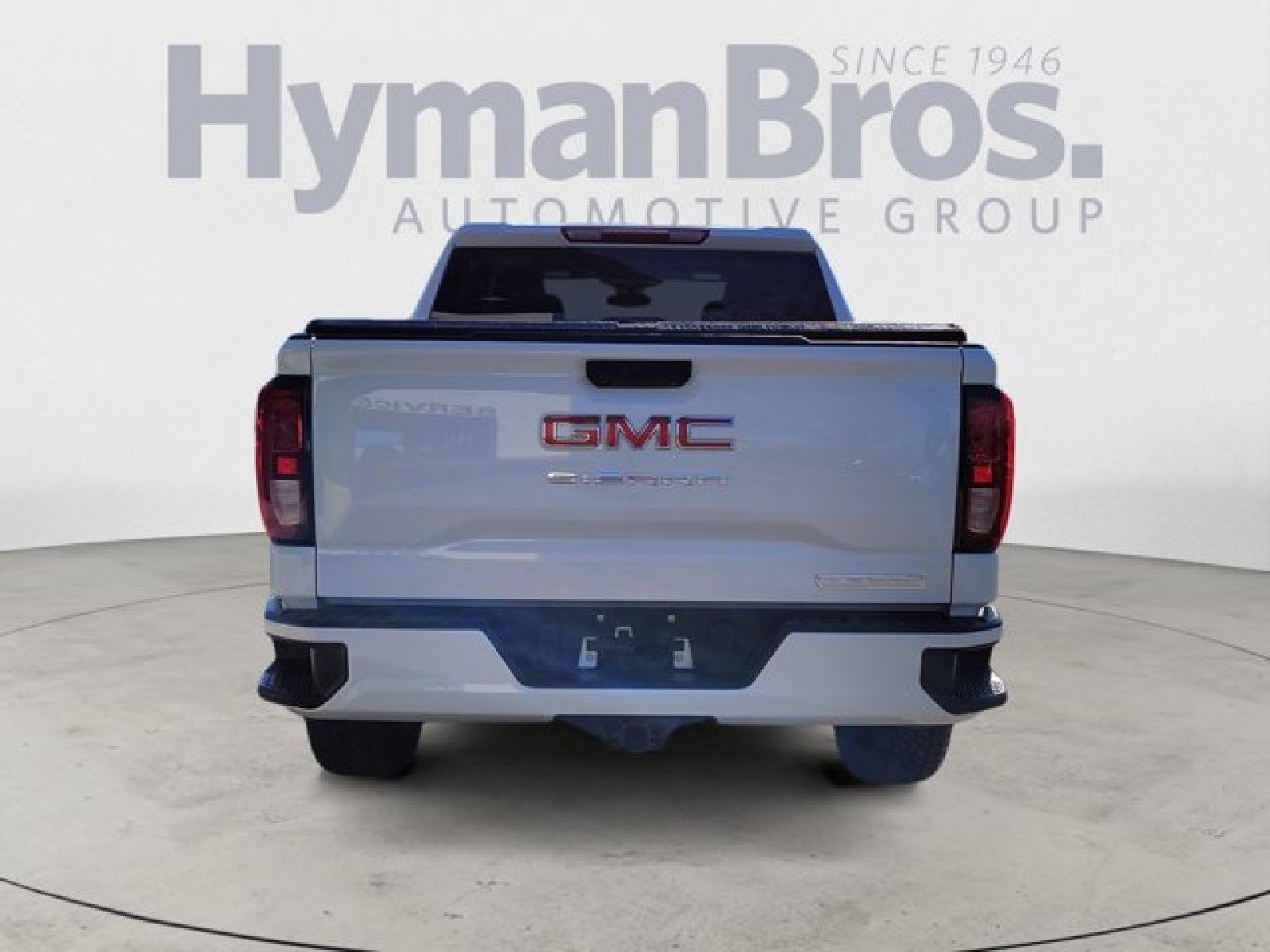 Used 2023 GMC Sierra 1500 Elevation AWD/4WD image 4