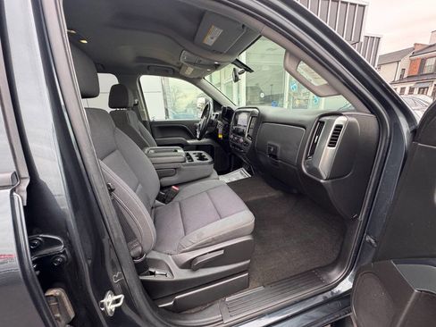 Used 2018 Chevrolet Silverado 1500 LT w/ All Star Edition image 15