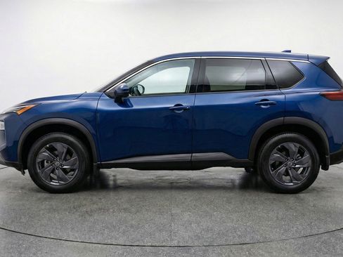 Used 2025 Nissan Rogue SV FWD image 5