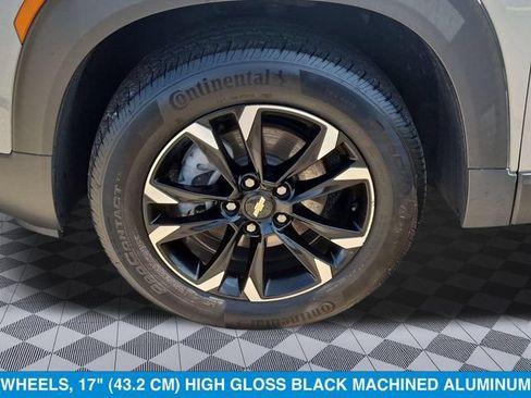 Used 2023 Chevrolet TrailBlazer LT w/ Convenience Package AWD/4WD image 9