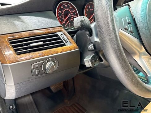 Used 2008 BMW 550i Sedan image 11