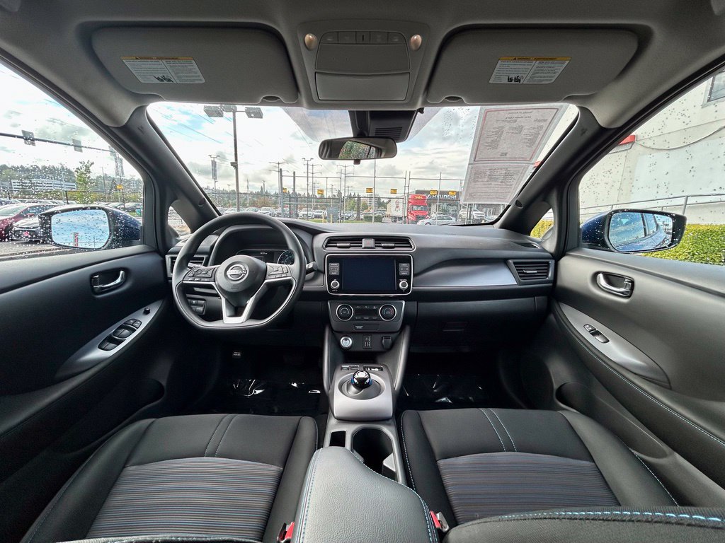 Used 2025 Nissan Leaf S FWD image 18