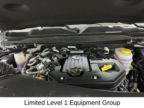Used 2025 RAM 2500 Limited AWD/4WD image 18