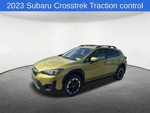 Used 2023 Subaru Crosstrek 2.0i Premium AWD/4WD image 16