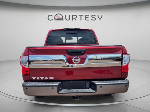 Used 2019 Nissan Titan Platinum Reserve RWD image 6