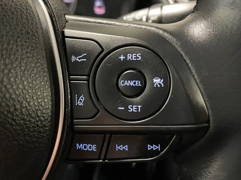 Used 2021 Toyota Corolla SE w/ Carpet Mat Package (TMS) image 13