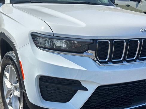 New 2026 Jeep Grand Cherokee Laredo X AWD/4WD image 10