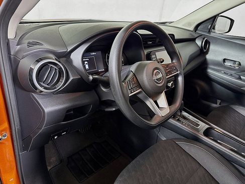 Used 2024 Nissan Kicks SV image 9