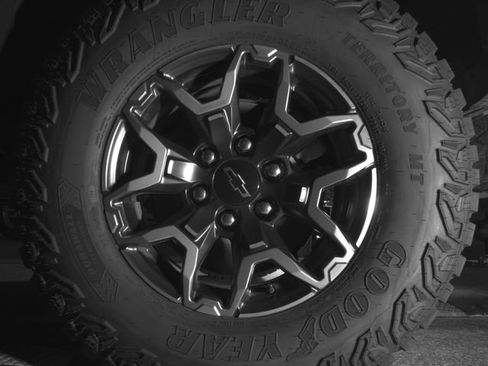 Used 2024 Chevrolet Colorado ZR2 w/ ZR2 Convenience Package III image 42