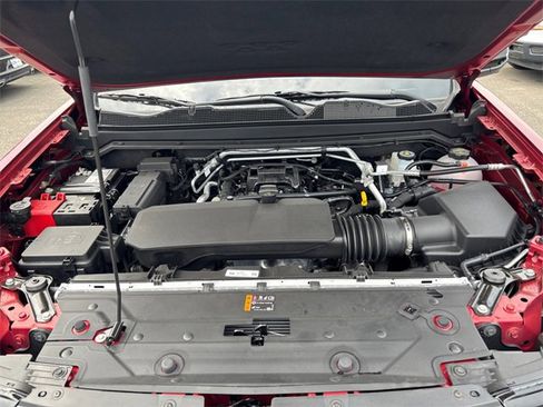 New 2026 Chevrolet Colorado ZR2 w/ Off-Road Front Bumper Package image 38