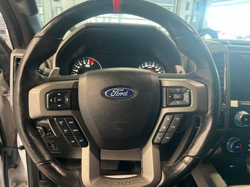 Used 2019 Ford F150 Raptor w/ Equipment Group 802A Luxury AWD/4WD image 12